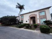 CASA EN VENTA PORTAL DEL HUAJUCO CARRETERA NACIONAL