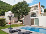 Casa en venta Portal del Huajuco carretera Nacional
