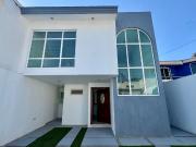 Casa en venta Prados de Santa María, a unos minutos de...