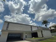 CASA EN VENTA PRADOS DEL ESTE CASA EN VENTA PRADOS DEL ESTE