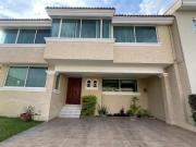 Casa en Venta Primera Seccion de Bugambilias dentro de coto