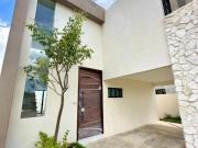 CASA EN VENTA PRIVADA 4 RECÁMRAS, TEMOZON NORTE  MÉRIDA