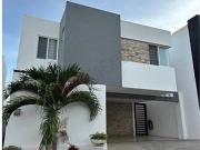 CASA EN VENTA PRIVADA LA PERLA PREMIUM PERISUR