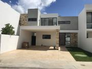 CASA EN VENTA, PRIVADA EN RESIDENCIAL CON AMENIDADES MOD...