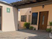 CASA EN VENTA PROPIA PARA ESCUELA O CONSULTORIOS,...