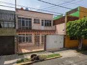 CASA EN VENTA, ! PROPIEDAD DE REMATE YA ADJUDICADA¡...