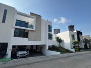 CASA EN VENTA PUERTA DEL BOSQUE