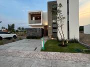 Casa en venta Puerta PARAISO Residencial privado en zona...