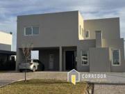 Casa en venta, Puertos barrio Costas, 5 ambientes