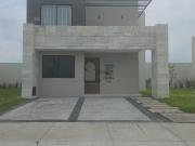 Casa en Venta Punta del Cielo, coto Punta Coral, Modelo...
