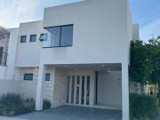 CASA EN VENTA PUNTA DEL ESTE LEÓN GUANAJUATO