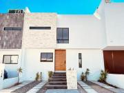 Casa en Venta Recámara Planta Baja y Roof Garden, Juriquilla