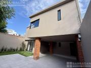 Casa en venta recién remodelada en Álamos 2da Sección