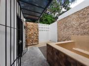 CASA EN VENTA REMODELADA MERIDA CENTRO CERCA PLANCHA AVC...