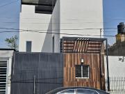 Casa en venta remodelada por el Tianguis del Sol