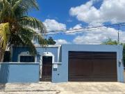 Casa en venta remodelada y de 1 planta en el centro de...