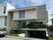 Casa en Venta Renta Fraccionamiento Puerta Las Lomas