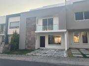 Casa en Venta resdidencial punta poniente