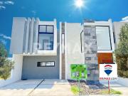 CASA EN VENTA RESERVA DE JURIQUILLA QUERETARO