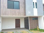 Casa en Venta Residencial Altana, Zona San Diego,...