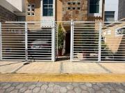 CASA EN VENTA Residencial Arboledas de San Javier,...