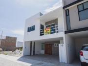 Casa en venta, Residencial cinco Bosques. Tehuacán, Puebla