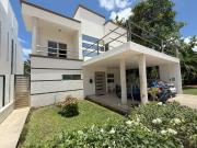 Casa en Venta, Residencial Cumbres de 342m2 con alberca Casa en Venta, Residencial Cumbres de 342m2 con alberca