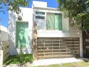 CASA EN VENTA: RESIDENCIAL LAS CUMBRES, XALAPA, VERACRUZ