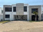 CASA EN VENTA RESIDENCIAL LOS PINOS, LA FLORIDA