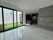 CASA EN VENTA RESIDENCIAL MONTERREAL A 500 M DE CARR....