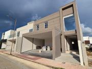 CASA EN VENTA, RESIDENCIAL PUERTA DE HIERRO, 5...