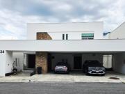 Casa en venta. Rincón de la Lomas, en Sierra Alta....