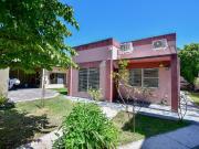 CASA EN VENTA RINGUELET CHALET PARQUE GARAGE