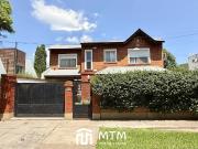 Casa en Venta Rosario, Barrio Parque Field