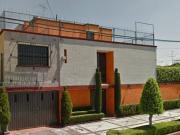 CASA EN VENTA Rtno. 25 de Cecilio Robelo, Jardín...