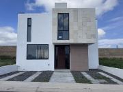 CASA EN VENTA SAN ISIDRO JURIQUILLA