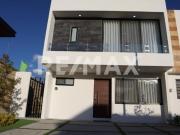 CASA EN VENTA SAN ISIDRO JURIQUILLA QUERETARO