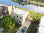 Casa en Venta San Sebastian a la Laguna 3 suites mas 1... Casa en Venta San Sebastian a la Laguna 3 suites mas 1...