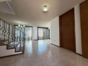 CASA EN VENTA SANTA CECILIA III