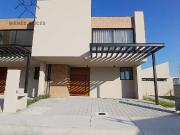 Casa en Venta Santa Fe, Amplios Espacios, Sala de de Tv