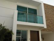 CASA EN VENTA SANTA MARTA