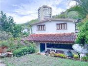 CASA EN VENTA SANTA SOFIA 360mts/4H+s/4B+s/5PE CASA EN VENTA SANTA SOFIA 360mts/4H+s/4B+s/5PE
