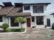 CASA EN VENTA SECTOR EL INCA 4 DORMITORIO