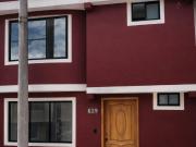 CASA EN VENTA SECTOR EL TREBOL, QUITO