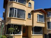 CASA EN VENTA SECTOR SANTA LUCÍA 4 DORMITORIOS