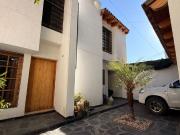 Casa en venta sexta sección 5 habitaciones cochera