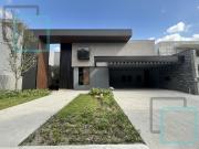 CASA EN VENTA SIERRA ALTA ZONA CARRETERA NACIONAL MONTERREY
