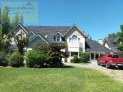 Casa en VENTA SOBRE 2 LOTES en Country El Paraíso Hípico...