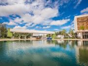 CASA EN VENTA SOBRE AVENIDA HUAYACAN