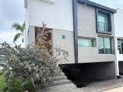 CASA EN VENTA SOLARES RESIDENCIAL COTO 1